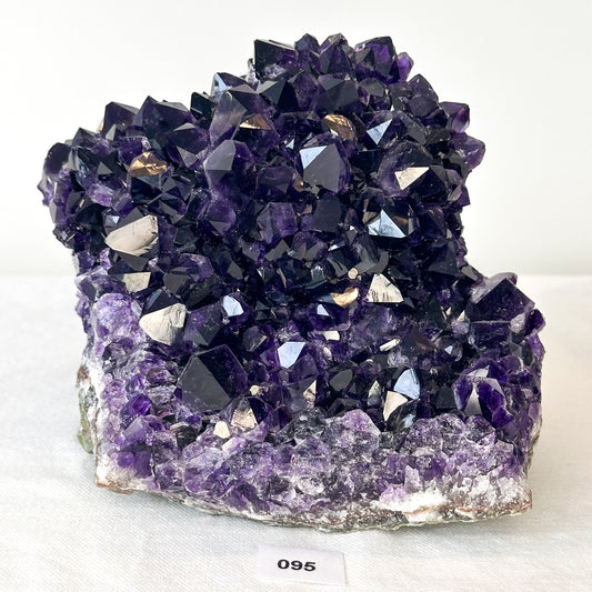 Uruguayan Amethyst Pine Formation (Extra Grade) #095
